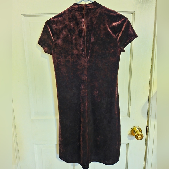 Burgundy Velvet Sheath Dress - Picture 3 of 3